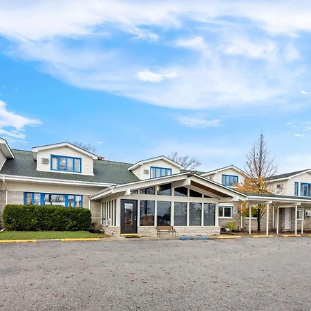 Rodeway Inn Formerly Camp Inn Lodge Oscoda Exterior foto